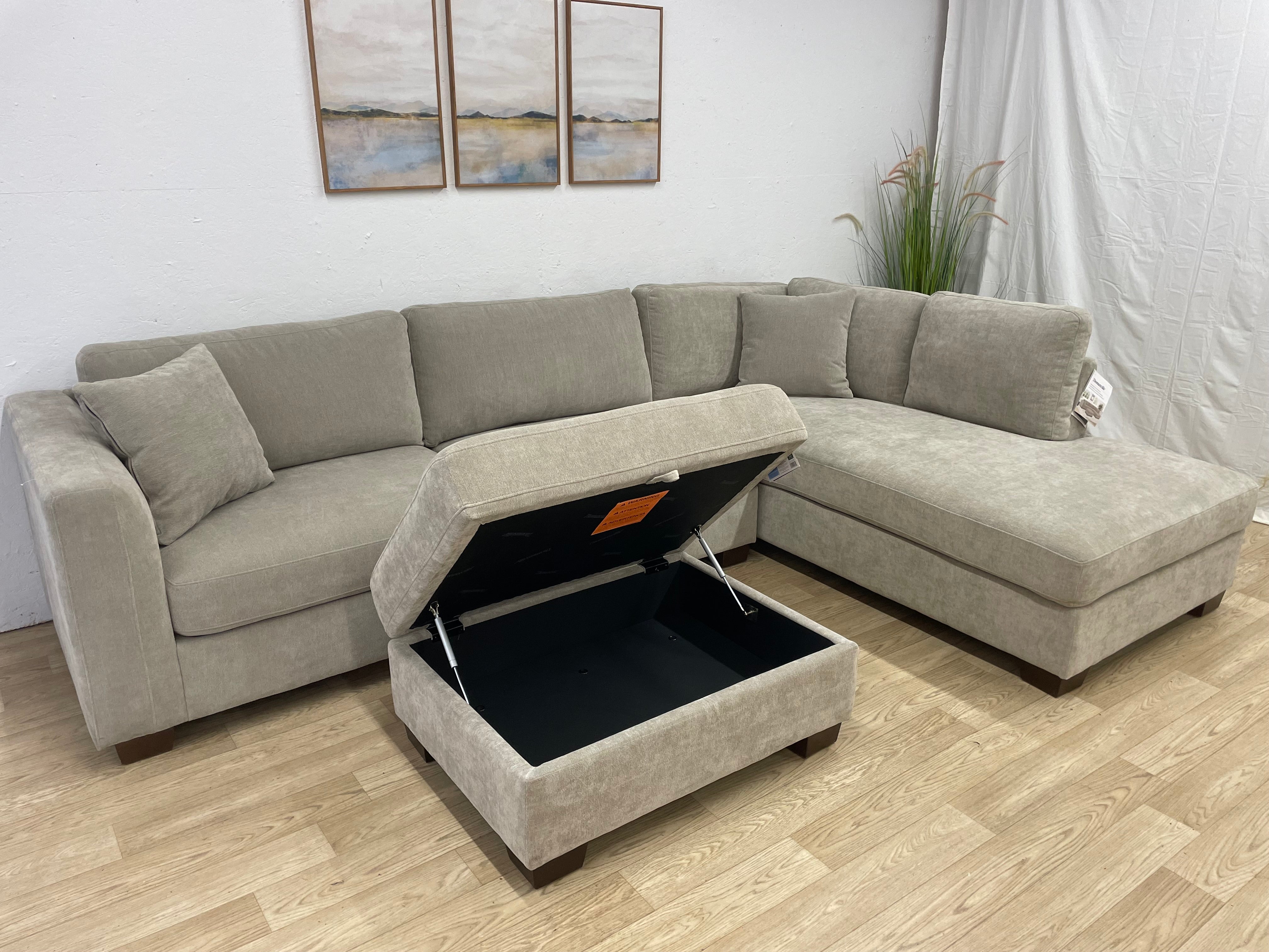 Thomasville Walsen Sectional